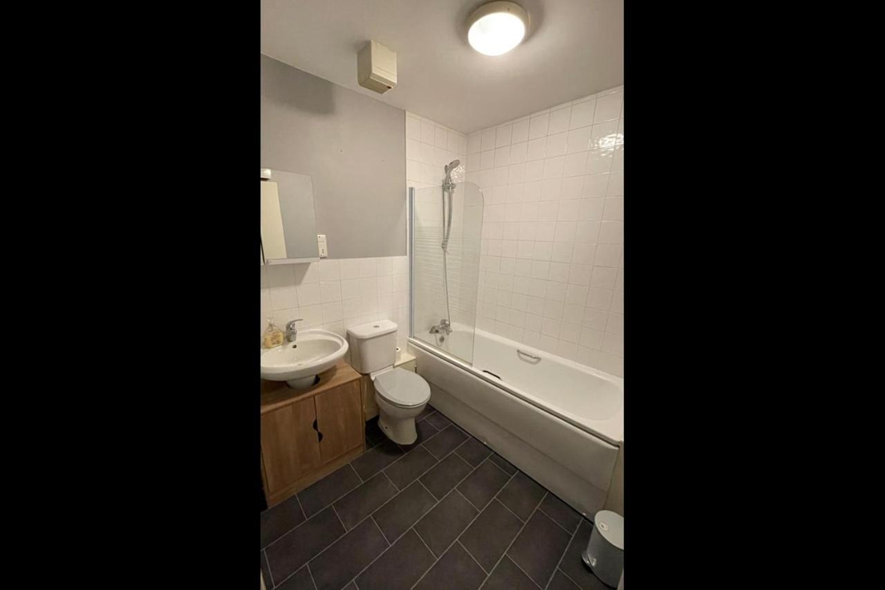 One Bedroom With Great City Views Лондон Екстериор снимка